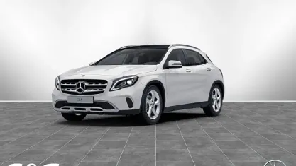 Gebraucht Mercedes GLA250 Urban 211 PS (155 kW) 2018 Unilack polarweiß SUV