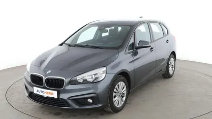 Grau Gebraucht 2015 BMW 214 Active Tourer Basis Van / Kleinbus | 11.260 €