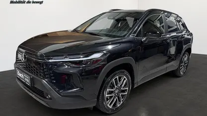 Mysticschwarz Gebraucht 2025 Toyota Corolla Cross SUV | 39.990 € (Fairer Preis)