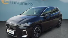Schwarz Gebraucht 2024 BMW 218 Active Tourer Van / Kleinbus | 29.199 € (Fairer Preis)