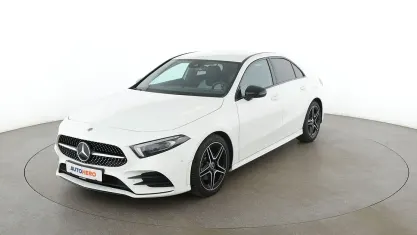 Gebraucht Mercedes A200 AMG line 163 PS (119 kW) 2021 Weiß Limousine