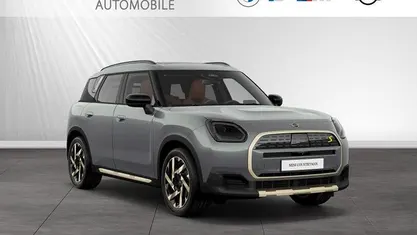 Second-hand Mini Countryman 230 kW (313 CP) 2025 Verde SUV