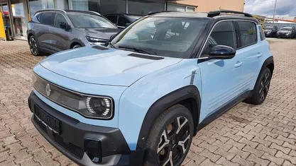 Gebraucht Renault 4 E-Tech Komfort 110 kW (150 PS) 2025 SUV