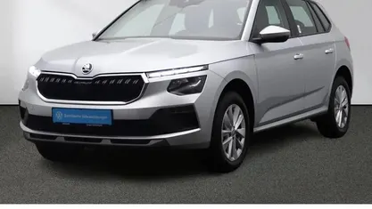 Brillant silber Gebraucht 2024 Skoda Kamiq Selection SUV | 24.480 € (Guter Preis)