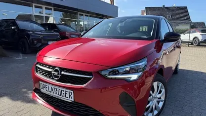 Begagnad Opel Corsa Edition 100 kW (136 HK) 2022 Röd Halvkombi