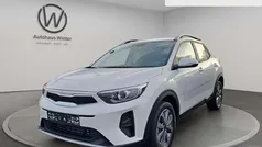 Gebraucht 2024 Kia Stonic Vision SUV | 20.995 € (Fairer Preis)