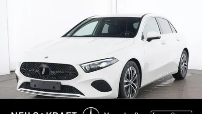 Weiß Gebraucht 2024 Mercedes A200 Progressive Limousine | 28.450 € (Fairer Preis)
