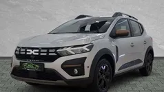 Mondsteingrau Gebraucht 2023 Dacia Sandero Extreme Kleinwagen | 14.690 € (Guter Preis)