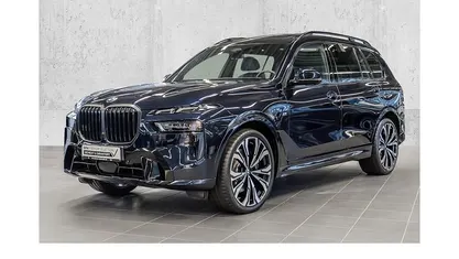 Gebraucht BMW X7 M Sport 340 PS (250 kW) 2025 Schwarz SUV