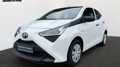 Weiß Gebraucht 2021 Toyota Aygo Business Edition Kleinwagen | 8.630 € (Fairer Preis)
