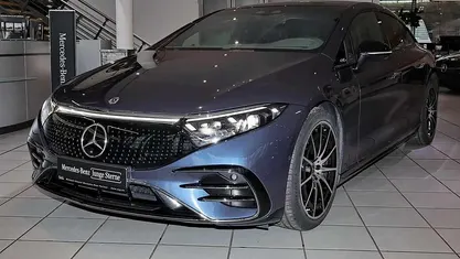 Gebraucht Mercedes EQS580 AMG 384 kW (523 PS) 2023 Metalliclack sodalithblau Limousine