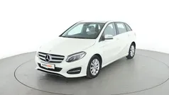 Weiß Gebraucht 2016 Mercedes B180 Style Van / Kleinbus | 15.880 € (Fairer Preis)