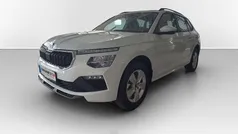 Moonweiss metallic Gebraucht 2025 Skoda Kamiq Essence SUV | 23.480 € (Fairer Preis)