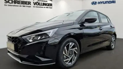 Neu Hyundai i20 Trend 101 PS (74 kW) 2025 Schwarz Limousine