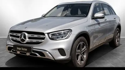 Gebraucht Mercedes GLC220 194 PS (142 kW) 2022 Hightechsilber metallic SUV