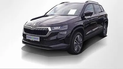 Schwarzmagic perleffekt Gebraucht 2025 Skoda Karoq Selection SUV | 32.312 € (Guter Preis)