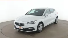 Weiß Gebraucht 2020 Seat Leon XCELLENCE Limousine | 17.820 € (Fairer Preis)