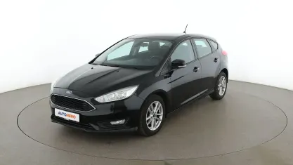 Gebraucht Ford Focus Trend+ 125 PS (91 kW) 2018 Schwarz Limousine