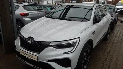 Gebraucht Renault Arkana Techno 143 PS (105 kW) 2025 Weiß SUV