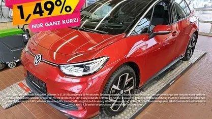 Gebraucht VW ID.3 Pro 150 kW (204 PS) 2023 Kings red metallic Kleinwagen