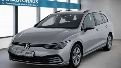Gebraucht VW Golf VIII Life 110 PS (80 kW) 2024 Silber Kombi