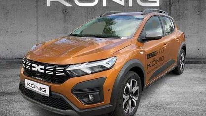 Atacamaorange Gebraucht 2023 Dacia Sandero Expression Limousine | 17.498 € (Fairer Preis)