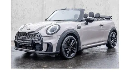 Gebraucht Mini Cooper Cabriolet 136 PS (100 kW) 2022 Rooftop grey Cabrio