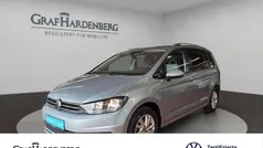 Silber Gebraucht 2024 VW Touran Comfortline Van / Kleinbus | 33.888 € (Fairer Preis)