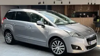 Używany Peugeot 5008 Allure 156 KM (114 kW) 2014 Srebrny Minivan