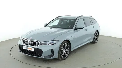Gebraucht BMW 330e M Sport 292 PS (214 kW) 2022 Grau Kombi