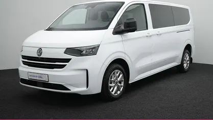 Gebraucht VW T7 Life 150 PS (110 kW) 2025 Weiß Van