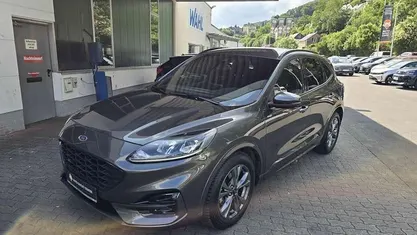Second-hand Ford Kuga ST-Line 120 CP (88 kW) 2024 Gri SUV