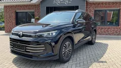 Schwarz Gebraucht 2024 VW Tiguan Elegance SUV | 35.300 € (Fairer Preis)