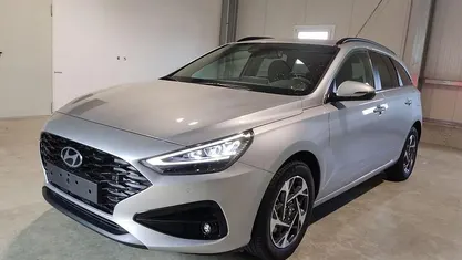 Second-hand Hyundai i30 Edition 140 CP (102 kW) 2024 Argintiu Break