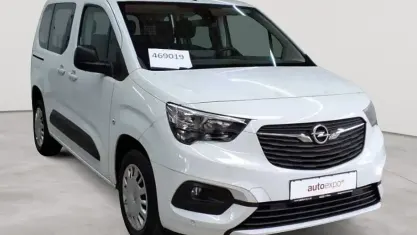 Gebraucht Opel Combo Life Edition 110 PS (80 kW) 2022 Jade weiß Van / Kleinbus