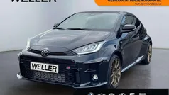Schwarz Gebraucht 2023 Toyota Yaris Basis Kleinwagen | 34.590 € (Fairer Preis)