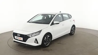 Weiß Gebraucht 2022 Hyundai i20 Trend Limousine | 17.220 € (Fairer Preis)
