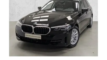 Gebraucht BMW 520 Sport Line 190 PS (139 kW) 2022 Schwarz Kombi