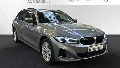 Skyscraper grau metallic Gebraucht 2024 BMW 318 Sport Line Kombi | 33.800 € (Fairer Preis)