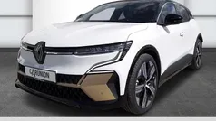 Gebraucht 2024 Renault Mégane Iconic Limousine | 32.889 € (Superpreis)