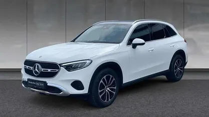 Weiß Gebraucht 2024 Mercedes GLC200 Advanced SUV | 52.890 € (Fairer Preis)