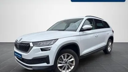 Moonweiss metallic Gebraucht 2023 Skoda Kodiaq Ambition SUV | 34.880 € (Guter Preis)