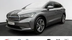 Grau Gebraucht 2024 Skoda Enyaq iV Loft SUV | 51.990 € (Fairer Preis)