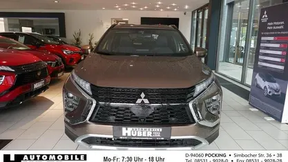 Braun metallic Gebraucht 2024 Mitsubishi Eclipse Cross Plus SUV | 27.590 € (Guter Preis)