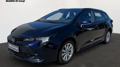 Blau Gebraucht 2024 Toyota Corolla Business Edition Kombi | 28.230 € (Guter Preis)