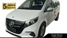 Arktikweiß Gebraucht 2024 Mercedes EQV300 Van / Kleinbus | 49.850 € (Fairer Preis)