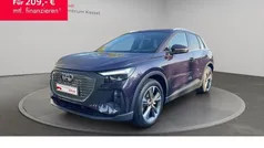 Violett Gebraucht 2021 Audi Q4 e-tron S-Line SUV | 27.490 € (Fairer Preis)