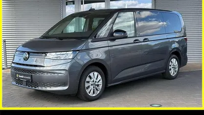 Indiumgrau metallic Gebraucht 2024 VW Multivan S Van | 48.430 € (Fairer Preis)