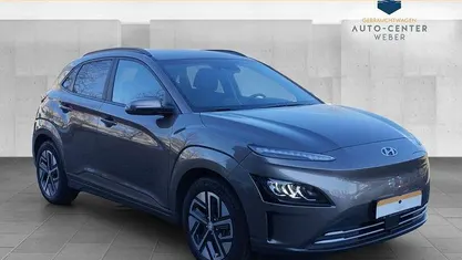 Gebraucht Hyundai Kona Trend 150 kW (204 PS) 2022 Grau SUV