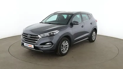 Usado Hyundai Tucson Style 177 HP (130 kW) 2016 Cinzento SUV